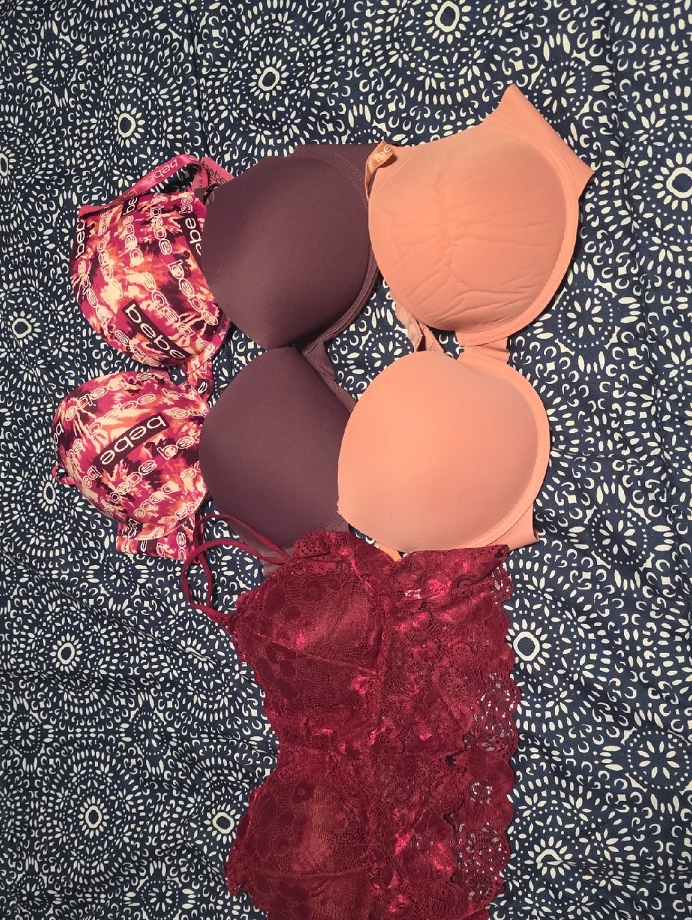 Women Bras & 1 Bralette